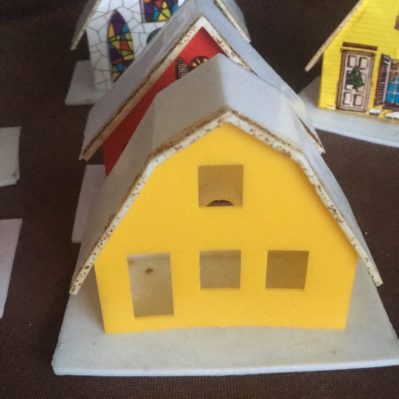 VINTAGE 🔥 Set Of  7 Pieces Christmas Village With Option to add Lights - Picture 8 of 10